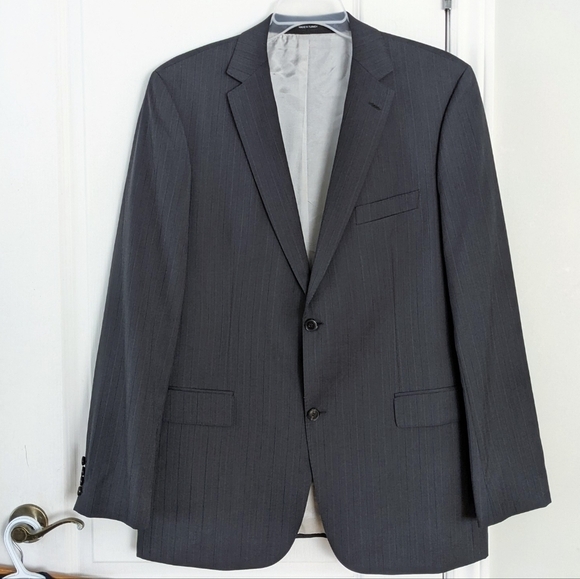 Hugo Boss dark blue striped 100% virgin wool blazer size 44L - Picture 4 of 11